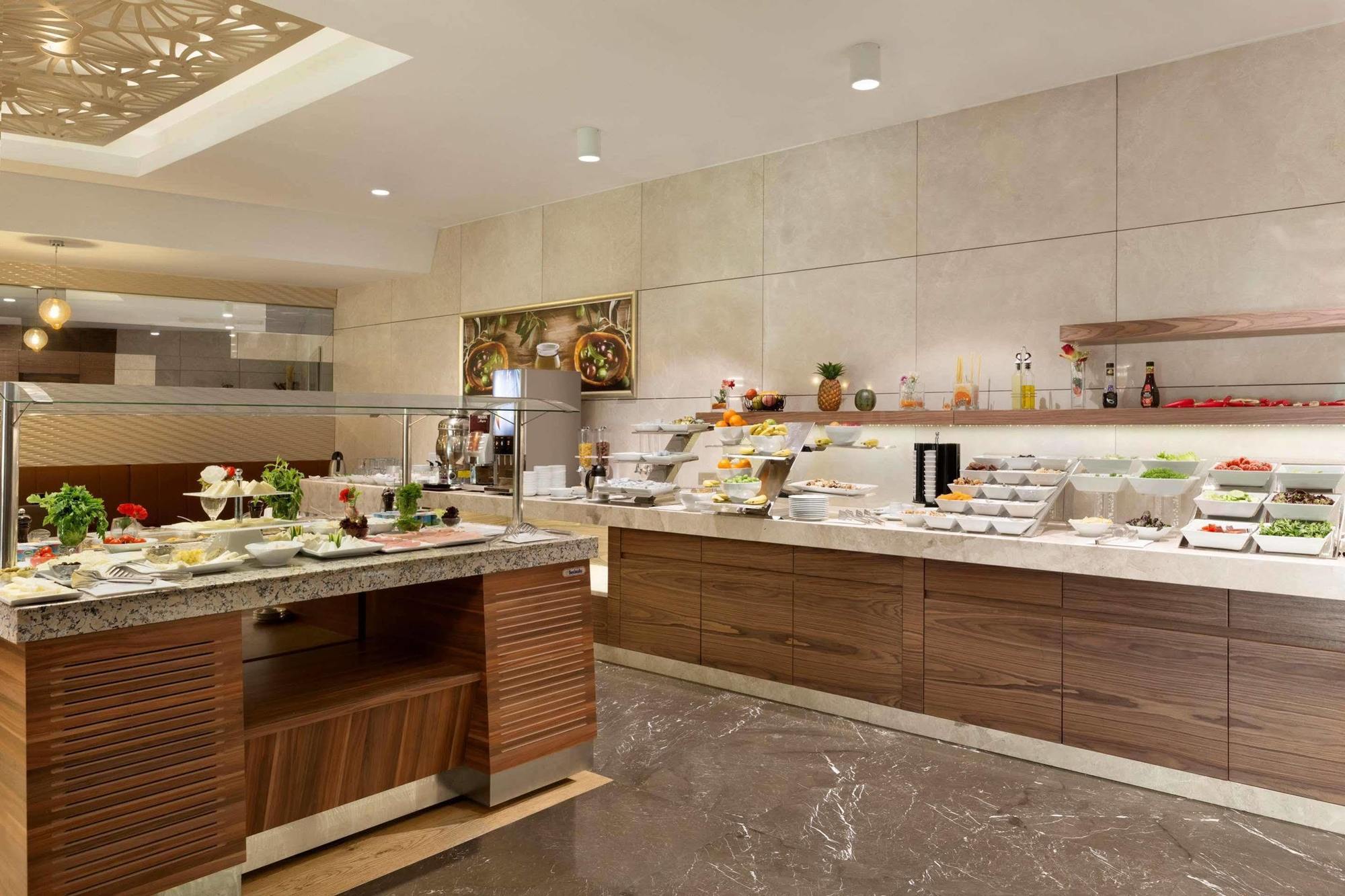 Ramada By Wyndham Gemli̇K Hotel Gemlik Luaran gambar